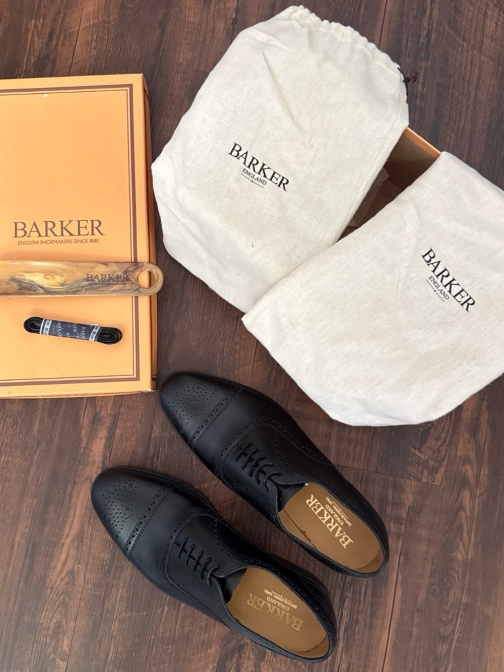 Classic Black Leather Cap-Toe Brogue Derby Shoes (brand new)
